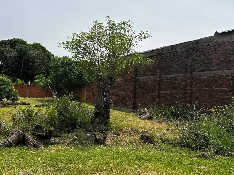SE VENDE TERRENO